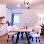 Апарт-отель Alte Baeckerei Und Cafe 4*